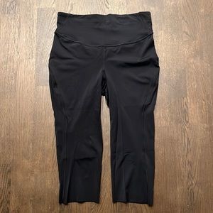 NWT Lululemon Base Pace High-Rise Crop 17” Size 8